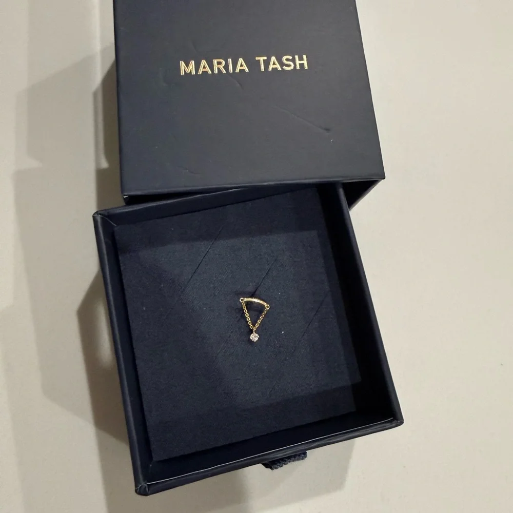 Maria Tash prong set diamond drape threaded stud hidden helix earring - Picture 5 of 8